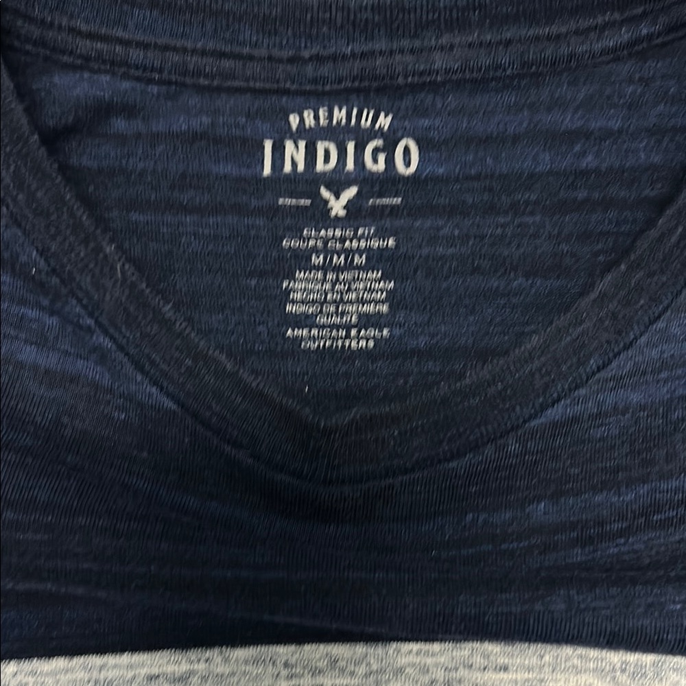 American Eagle Pocket Tee - Picture 2 of 8